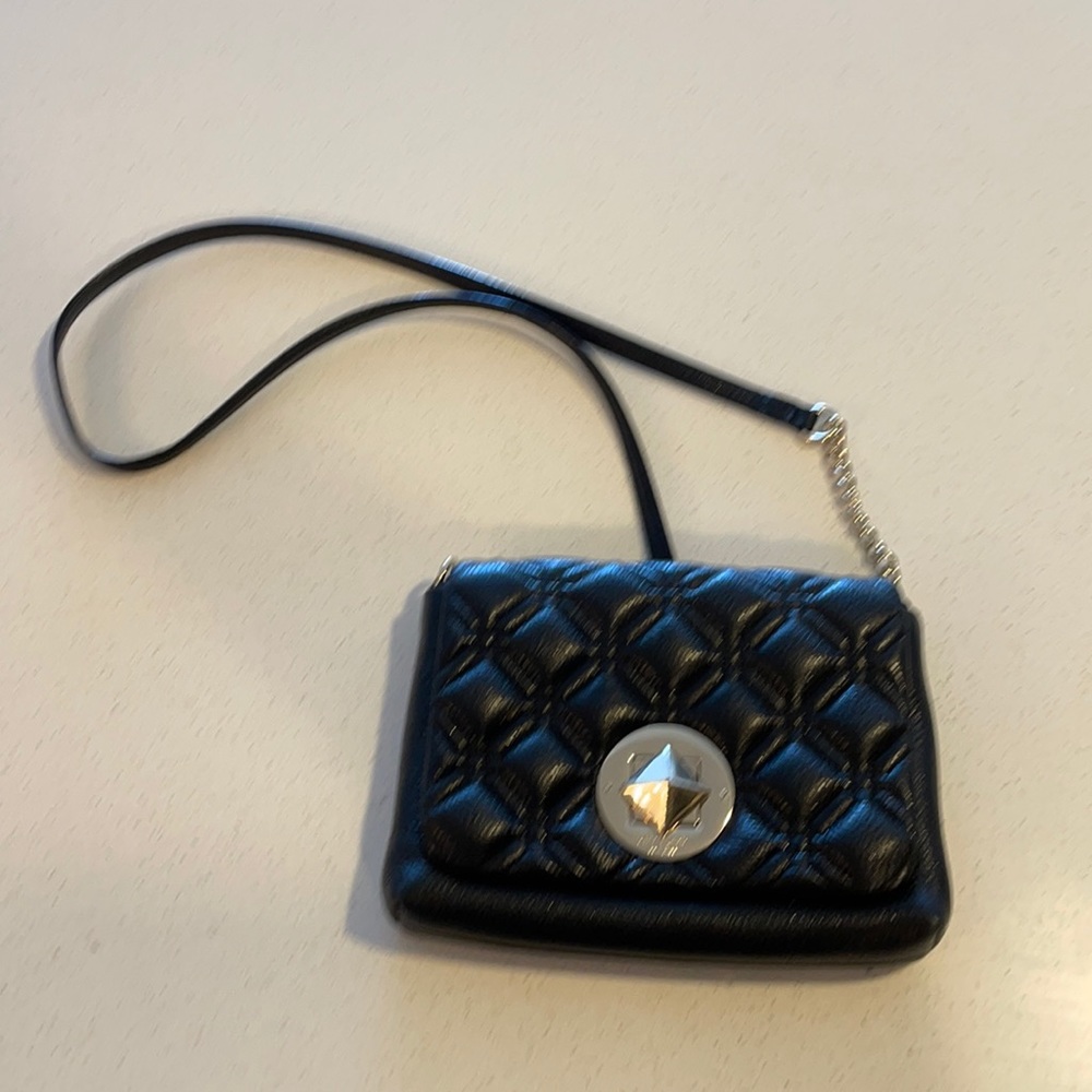 EUC Kate Spade quilted leather crossbody with gold chain detail